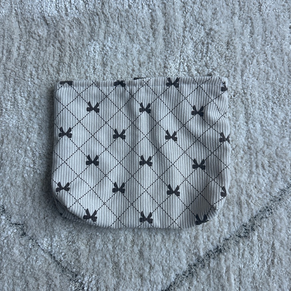 Large corduroy bow pouch